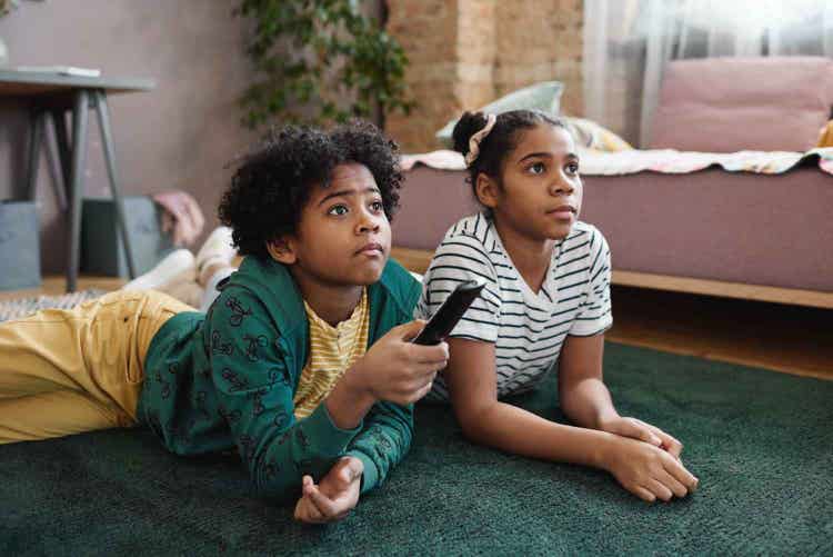 The CCTV in Your Living Room: Why Children Mimic Action Over Advice